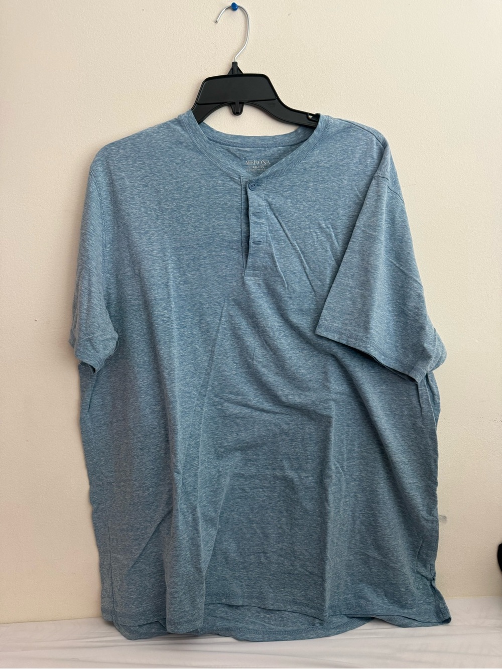 Merona Heathered Light Blue Short-Sleeve Henley Tee